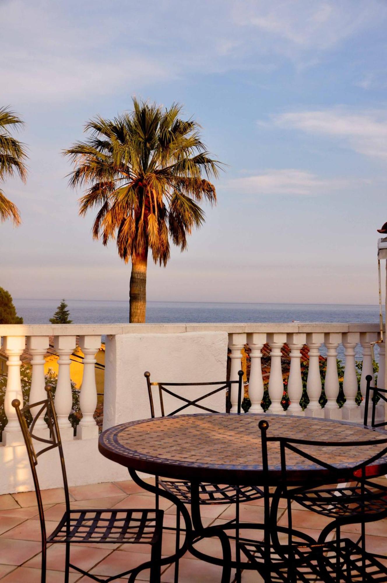 Hotel L'Escale Au Soleil Saint Aygulf Esterno foto