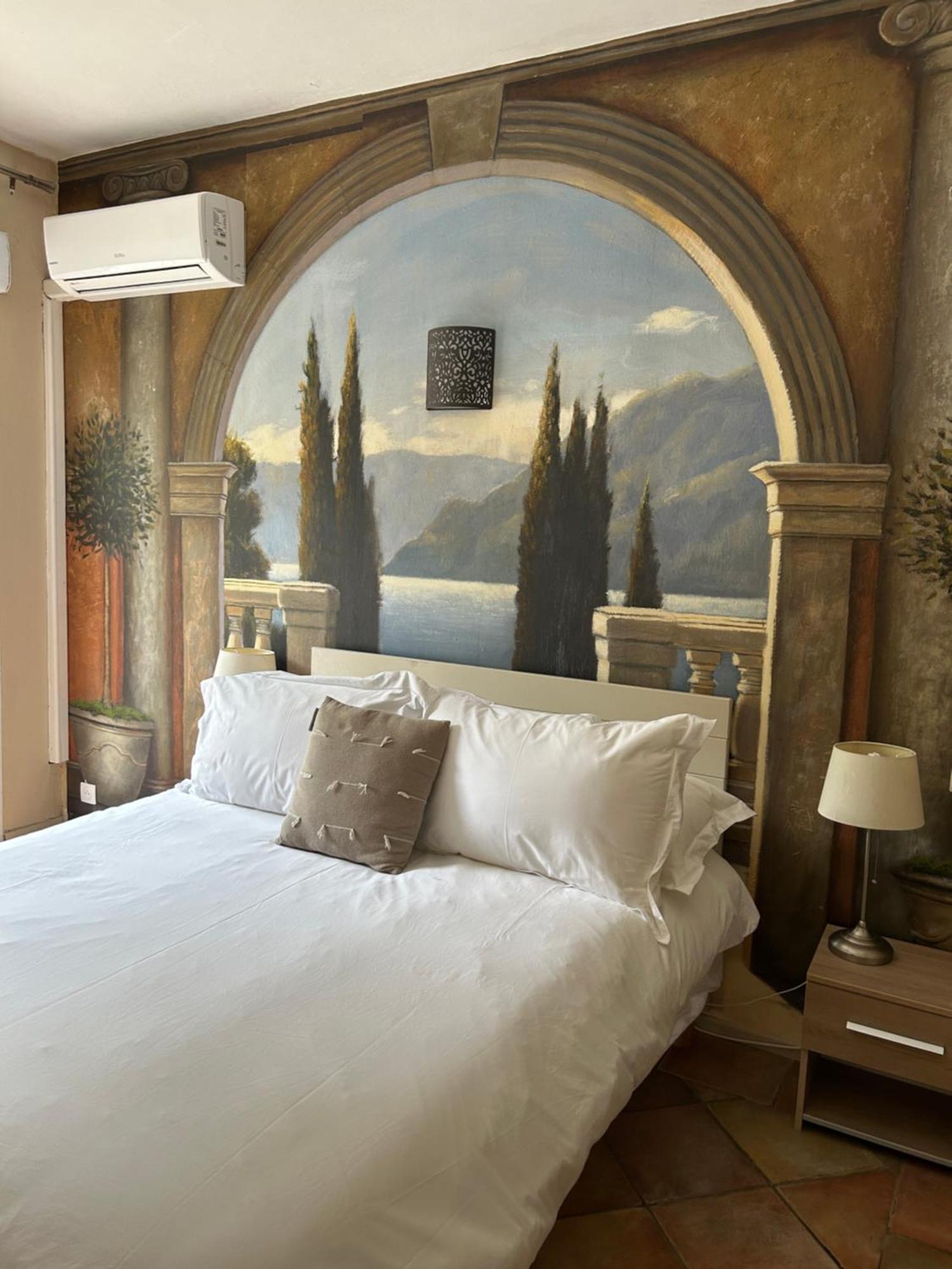 Hotel L'Escale Au Soleil Saint Aygulf Esterno foto