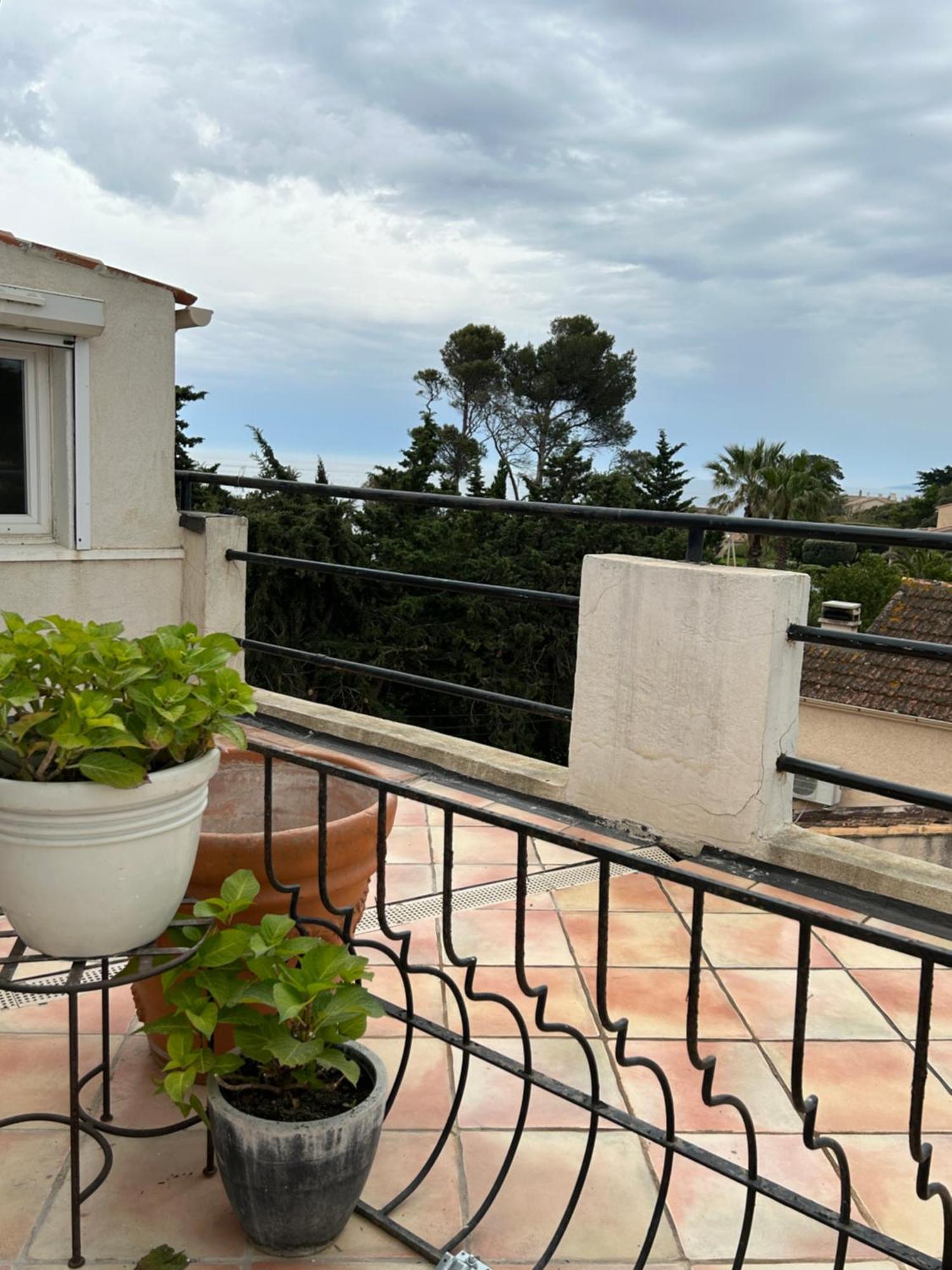Hotel L'Escale Au Soleil Saint Aygulf Esterno foto